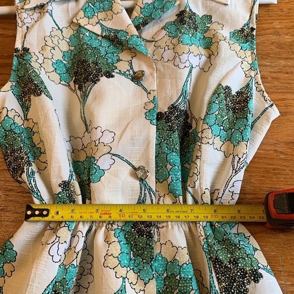 Vintage looking dress - Picture 4 of 7